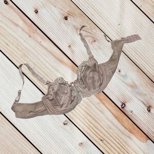 Fantasie 38B beige underwire bra